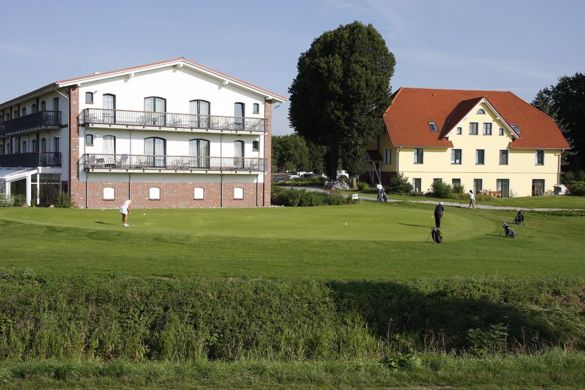 Golfpark Strelasund Suederholz Ngoại thất bức ảnh